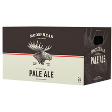 Laden Sie das Bild in den Galerie-Viewer, Moosehead Pale Ale 355 ml Flasche. Das Moosehead Pale Ale ist ein geschmacklich weiches Ale 5,0 % Alkohol. Es ist ein geschmacklich eher weiches Ale mit einem bemerkenswert reinen Abgang und nur den besten original kanadischen Zutaten.